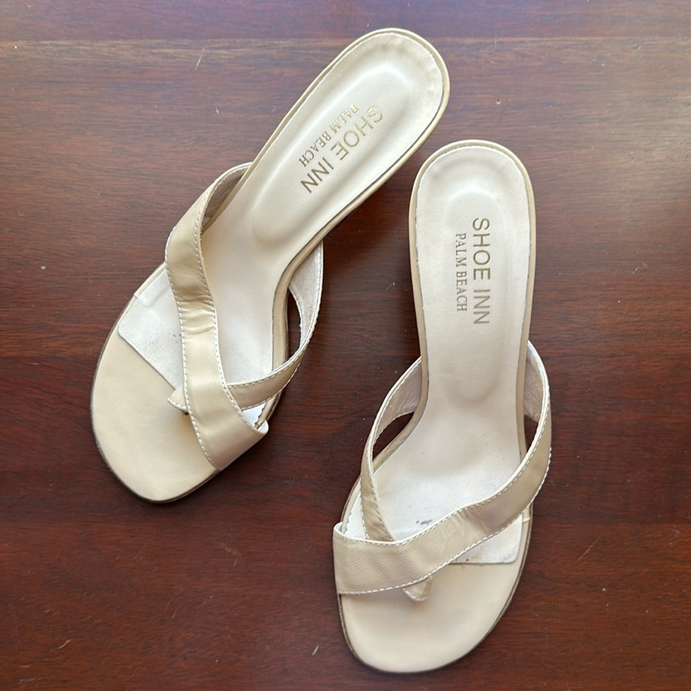 Shoe Inn Nude Leather Heel, size 8.5